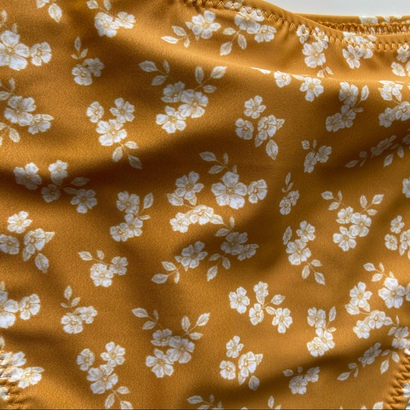 REVOLVE Minkpink Small Yellow Boho Floral Sunburst Basic Bikini Bottom - Picture 3 of 5